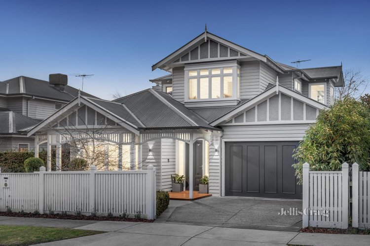 45 Rosstrevor Crescent Mitcham 3132
