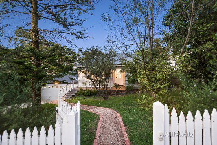 45 Stanley Avenue Eltham 3095