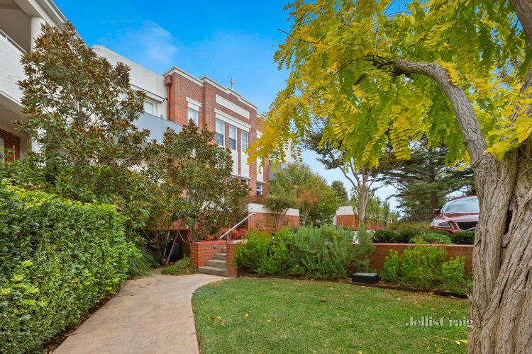 4 5 Tanti Avenue Mornington 3931