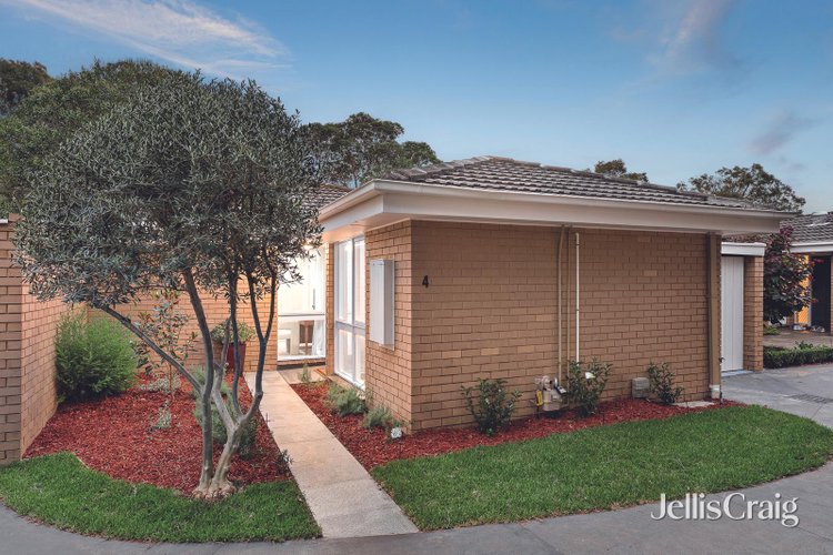 4 50 Fewster Road Hampton 3188