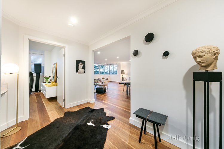 4/512 Toorak Road Toorak 3142
