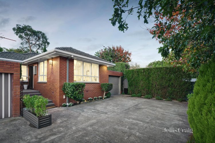 4 55 Essex Road Surrey Hills 3127