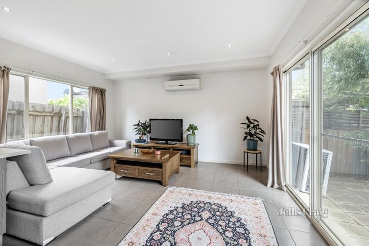 4 55 Lorimer Street Greensborough 3088