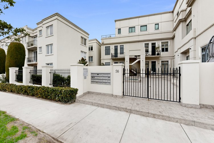 4/56 Beach Road Hampton 3188