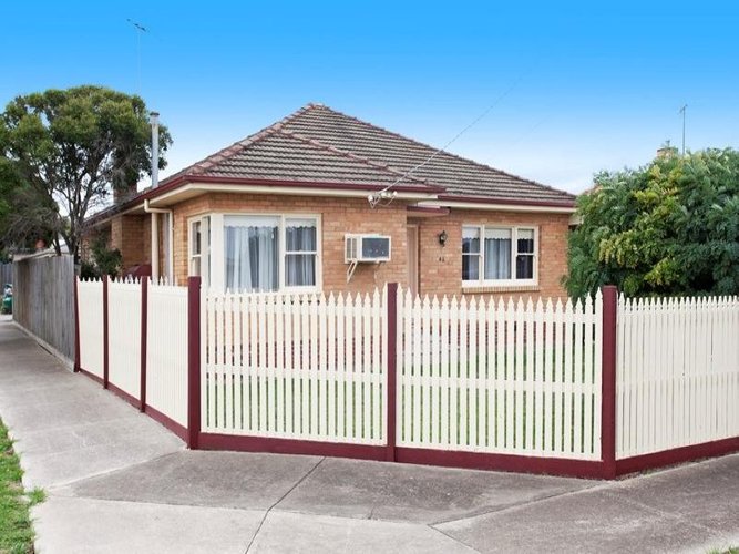 46 Apex Avenue, Belmont