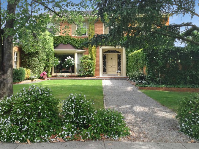 46 Essex Road Mount Waverley 3149