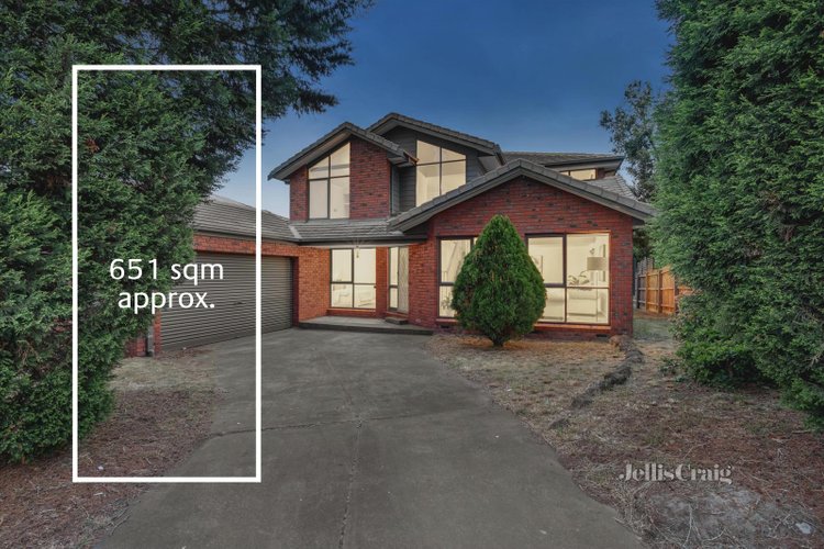 46 Kenross Drive Wheelers Hill 3150