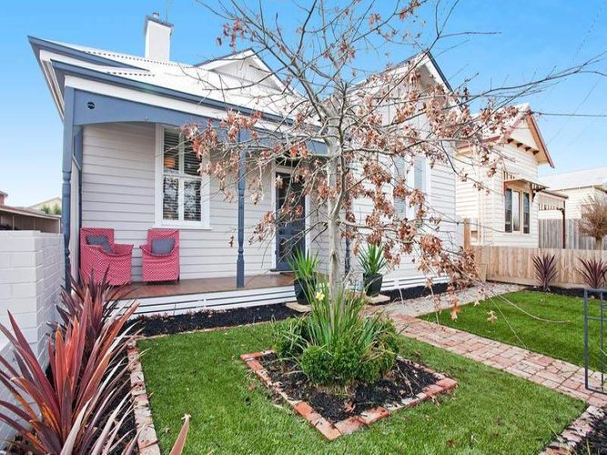 46 Loch Street, East Geelong