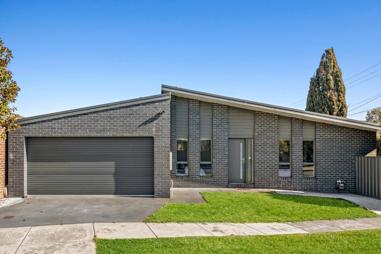 46 Portarlington Road  Newcomb 3219