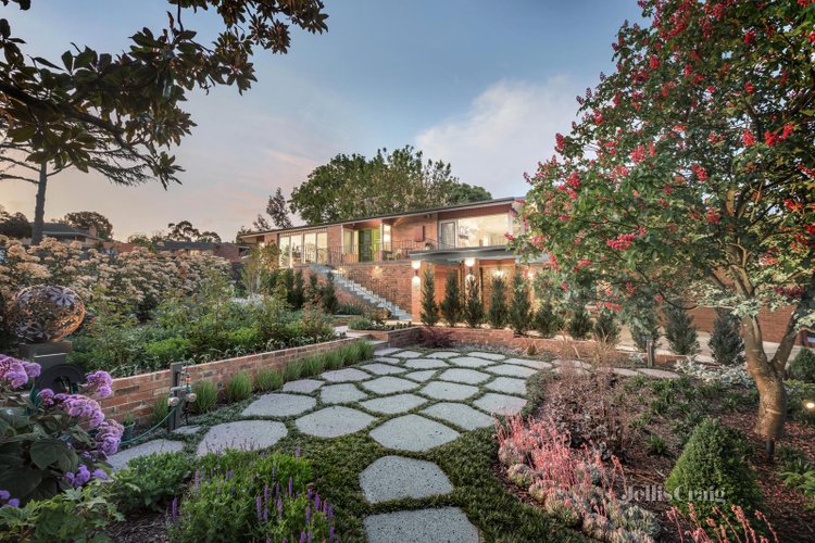 46 Relowe Crescent Balwyn 3103