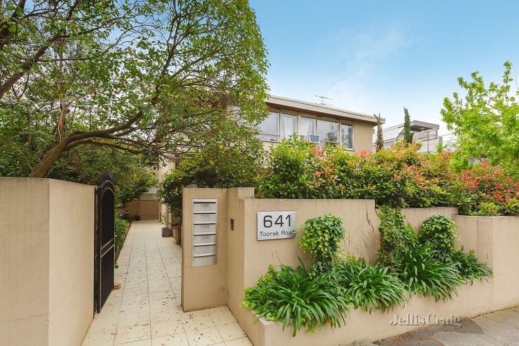 4/641 Toorak Road Toorak 3142
