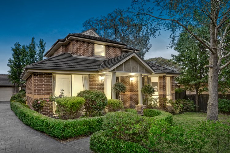 4/7 Devon Court Mount Waverley 3149