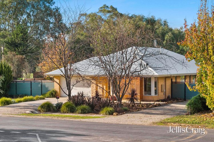 47 Elizabeth Street Campbells Creek 3451