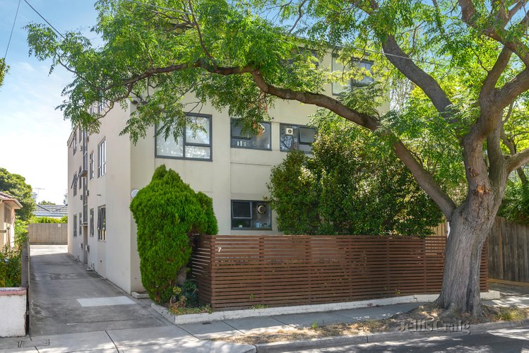 4/7 Ellesmere Road Prahran 3181