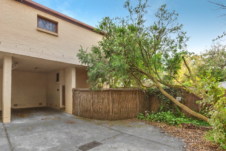 4/7 Stanley Avenue Hawthorn East 3123