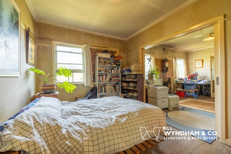 472 Little River Road, Ensay North