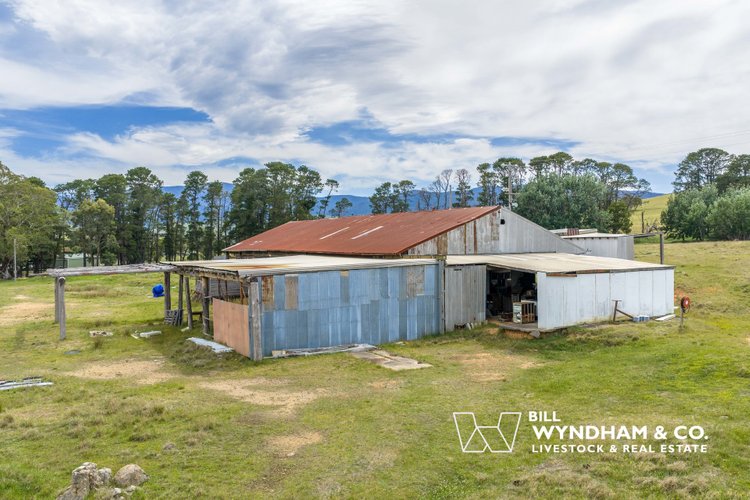 472 Little River Road, Ensay North