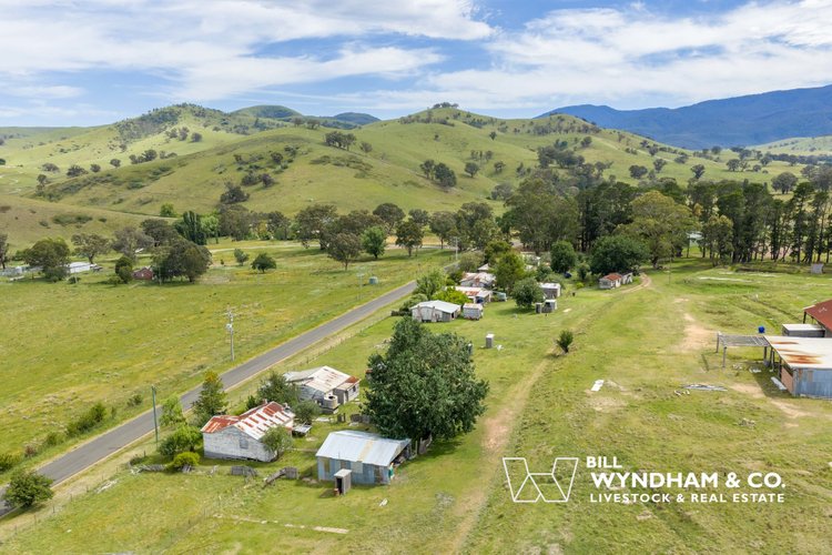 472 Little River Road, Ensay North
