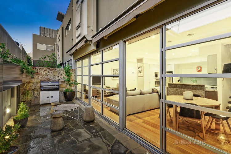 4/75 Firebell Lane Richmond 3121