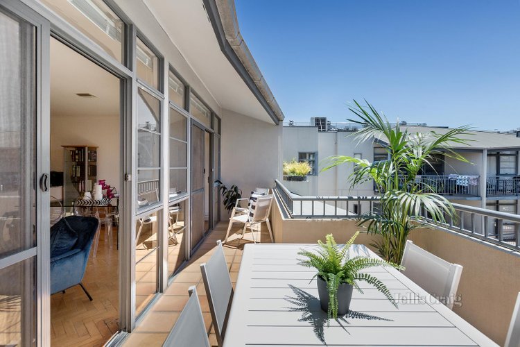 47 62 Wellington Street St Kilda 3182