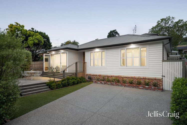 48 Bible Street Eltham 3095