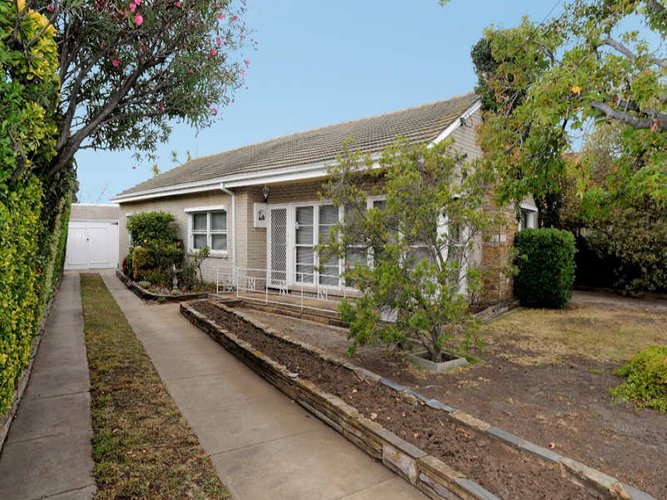 48 ELSTONE Avenue Airport West 3042