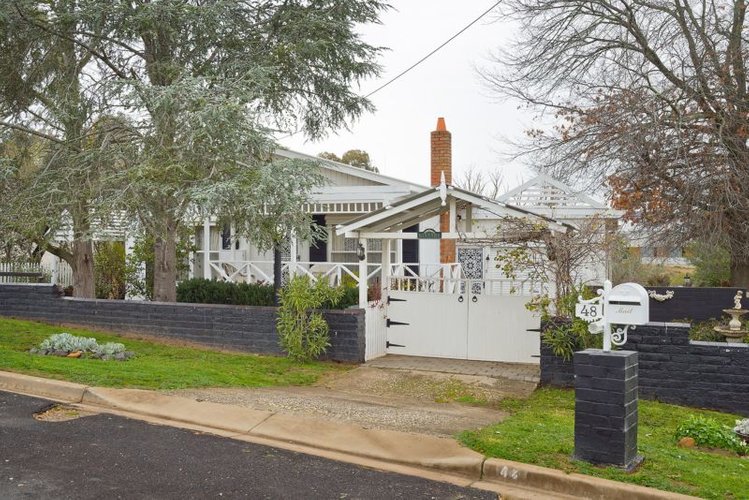 48 McGrath Street Castlemaine 3450