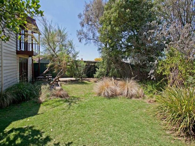 48 Mt Pleasant Road, Belmont