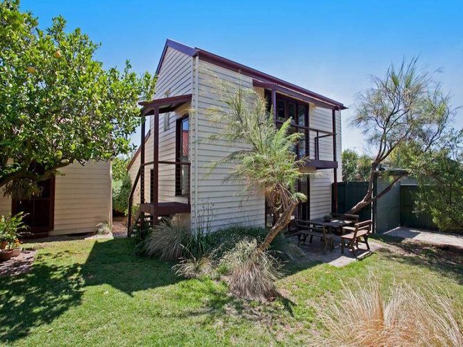 48 Mt Pleasant Road, Belmont