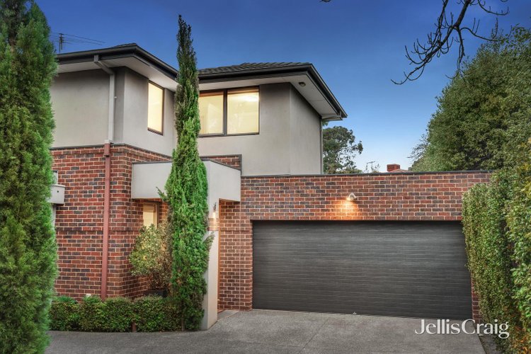 4 8 Old Warrandyte Road Donvale 3111