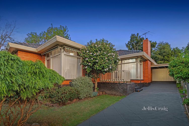 48 Ormond Avenue Mitcham 3132