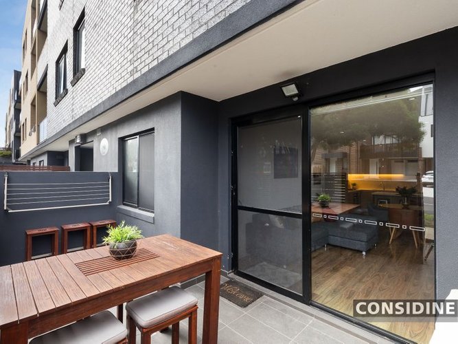 4 80 Hopetoun Avenue Brunswick West 3055