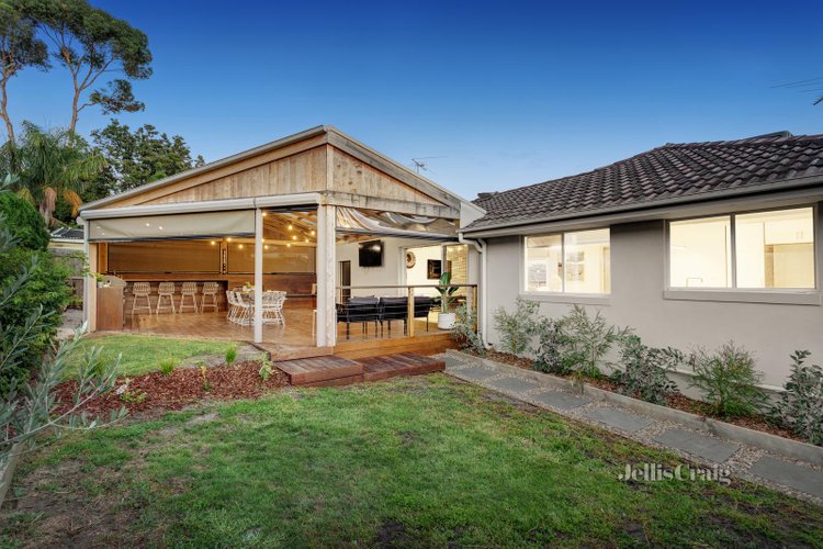 49 Bimbadeen Crescent Yallambie 3085