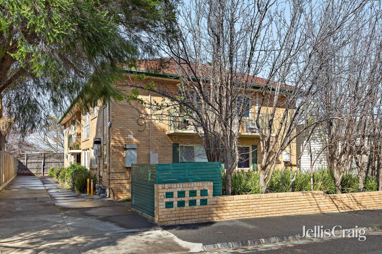 4 9 Clarke Street Elwood 3184