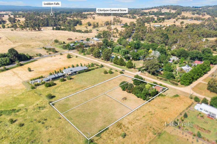49 Eldon Street Glenlyon 3461