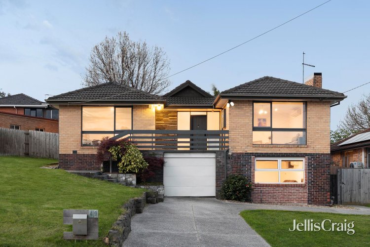 49 Hampshire Road Glen Waverley 3150