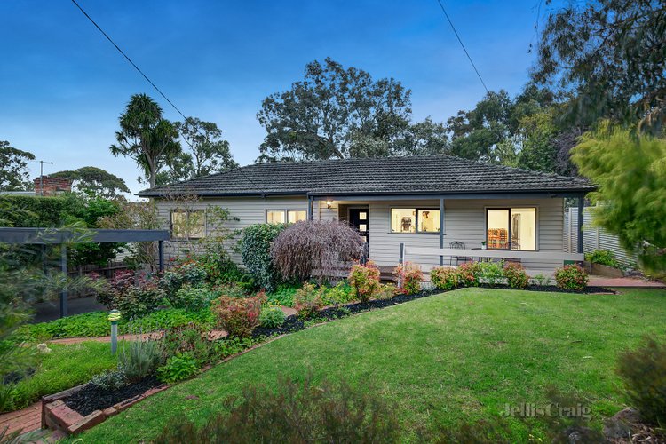 49 Ingrams Road Research 3095
