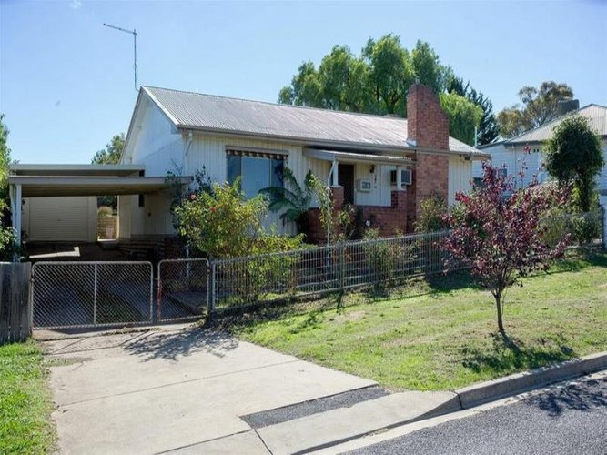49 McGrath Street Castlemaine 3450