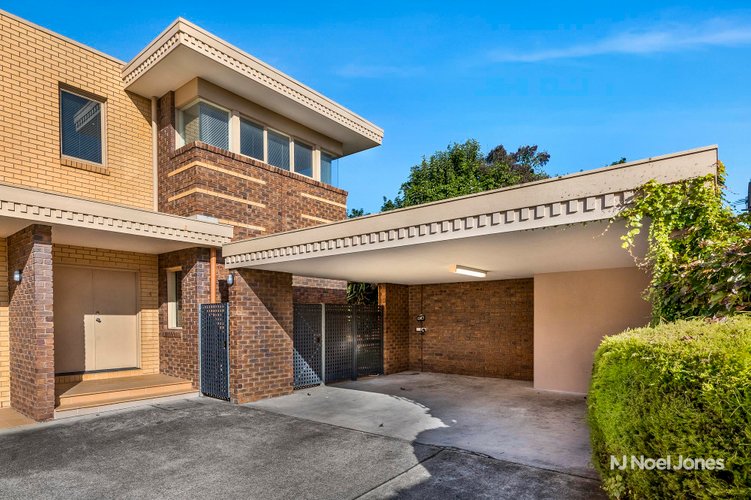 4 926 Canterbury Road Box Hill South 3128