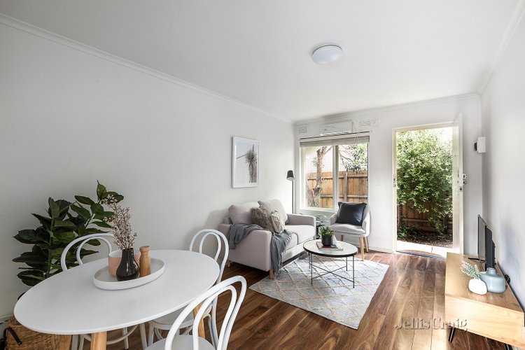 4/94 Eskdale Road Caulfield North 3161