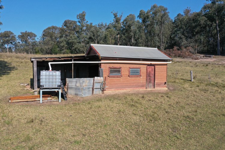495 Waterholes Road, Clifton Creek