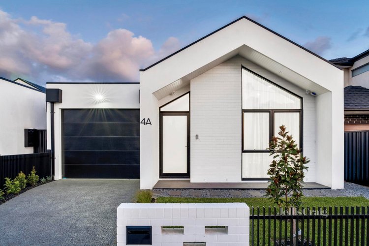 4A South Box Court Hadfield 3046