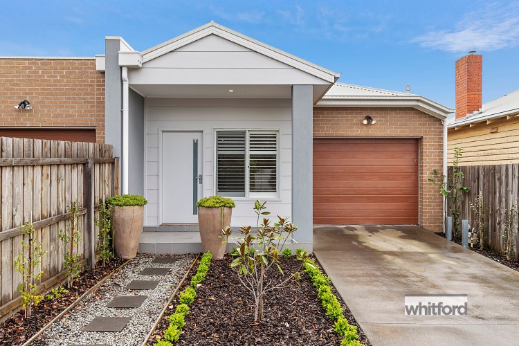 4D Addis Street, Geelong West