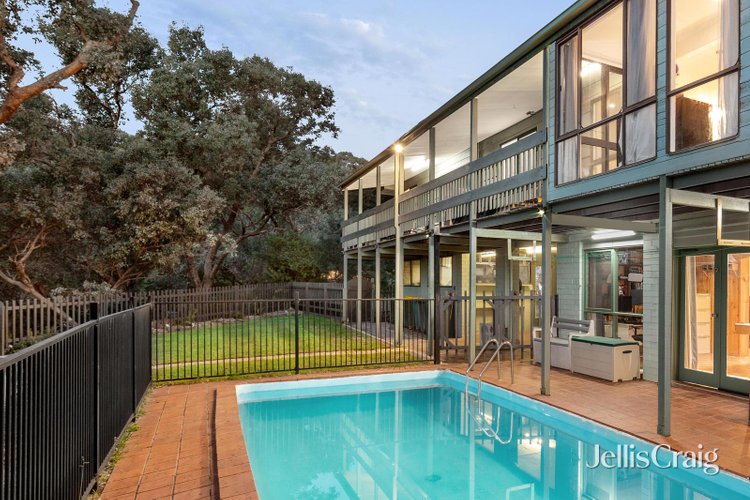 5-7 Lynnbrae Avenue Hurstbridge 3099