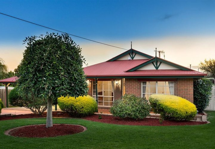 5 Allora Avenue Ferntree Gully 3156