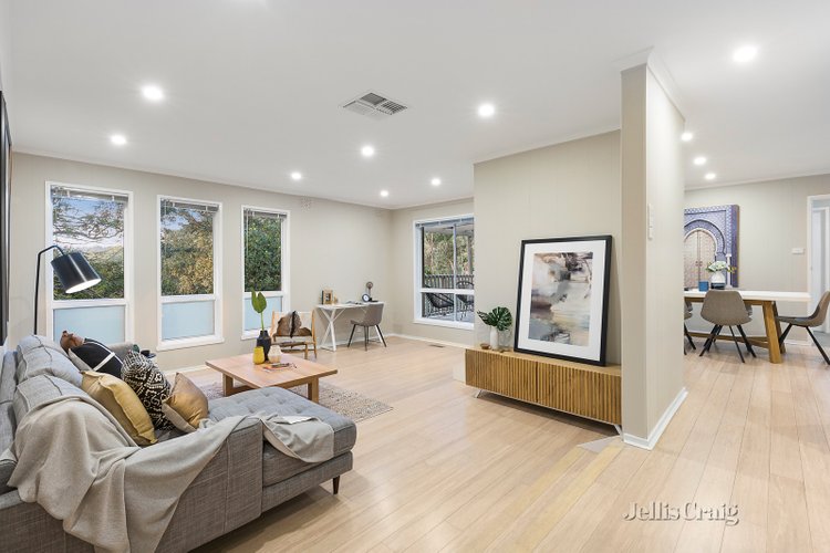 5 Ancona Court Eltham 3095