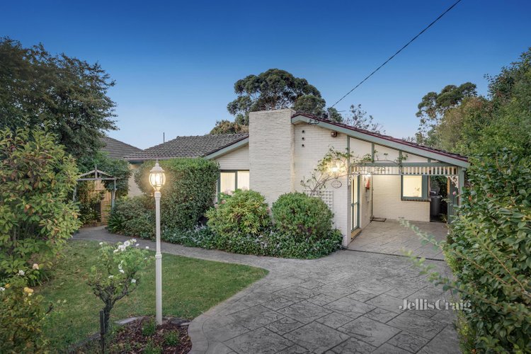 5 Anthony Crescent Box Hill North 3129