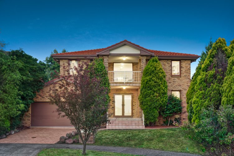 5 Arnott Court Wheelers Hill 3150