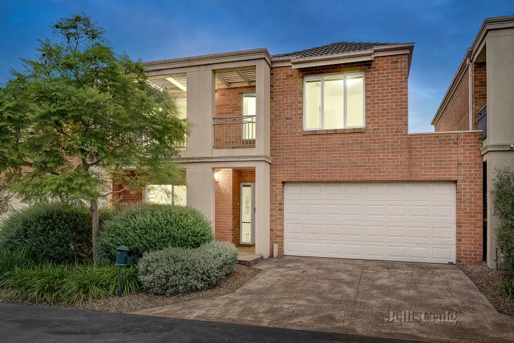 5 Autumn Grove Mitcham 3132