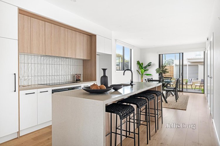 5 Bayside Avenue Edithvale 3196